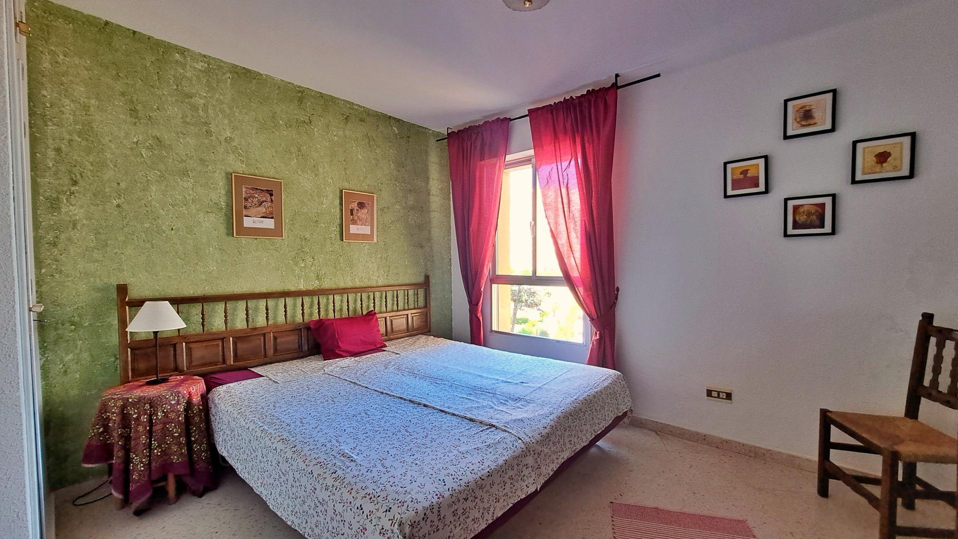 Apartamento en primera línea de playa con impresionantes vis - foto 7