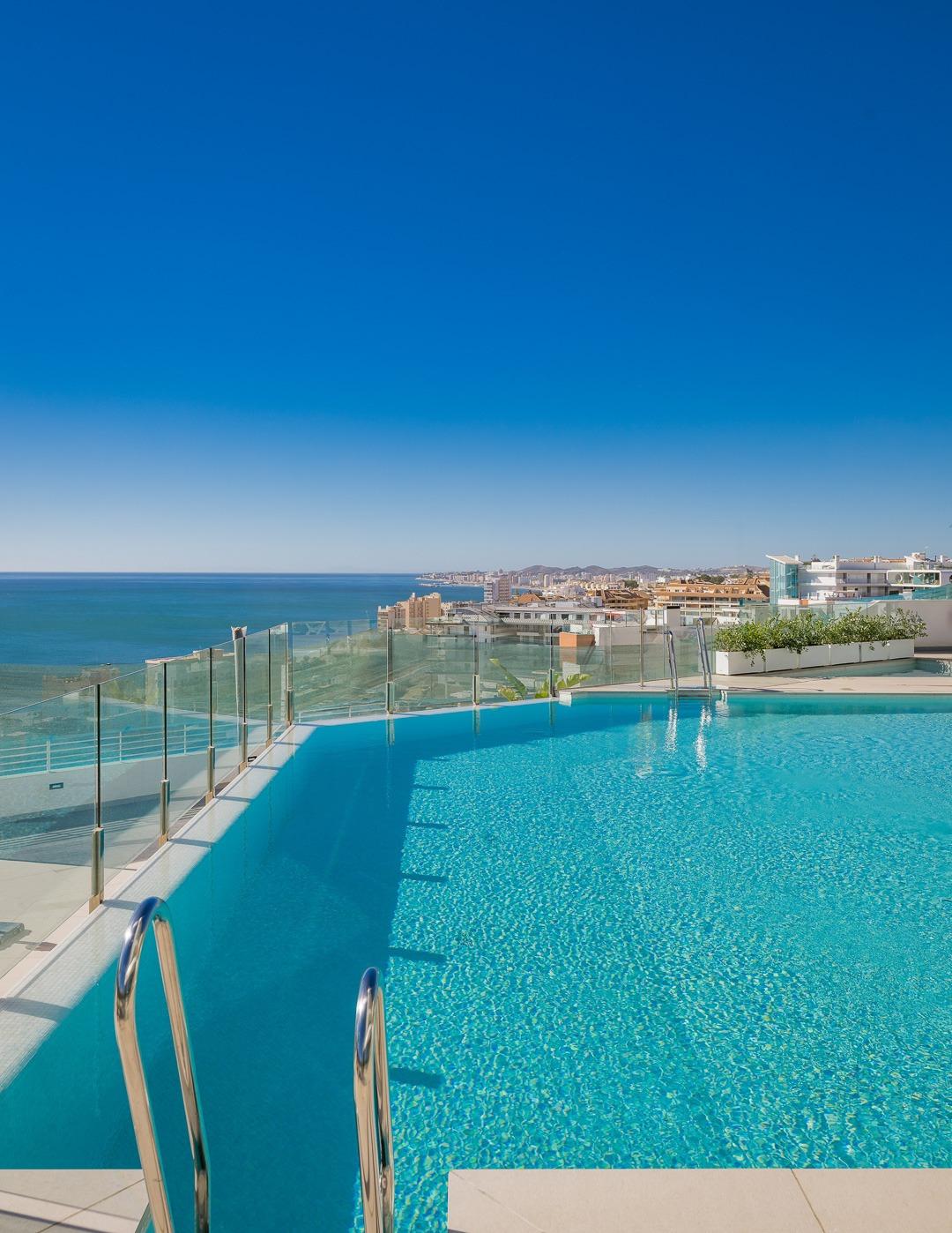 Apartamento vista mar en Reserva del Higueron - Banalmadena - foto 12