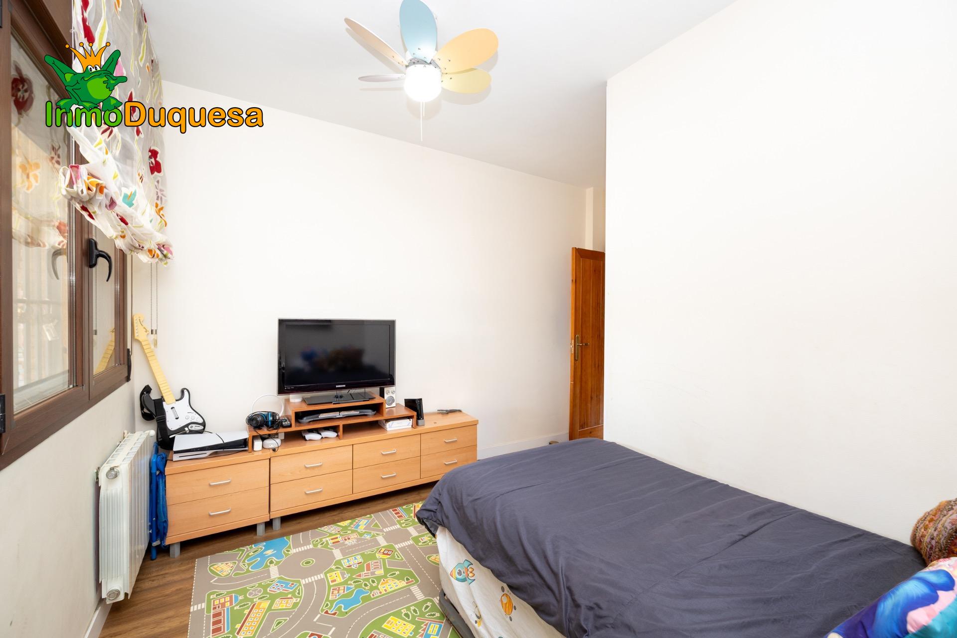 Chalet en 1 Planta en OTURA. Con torreón y sótano. (EFICIENC - foto 20