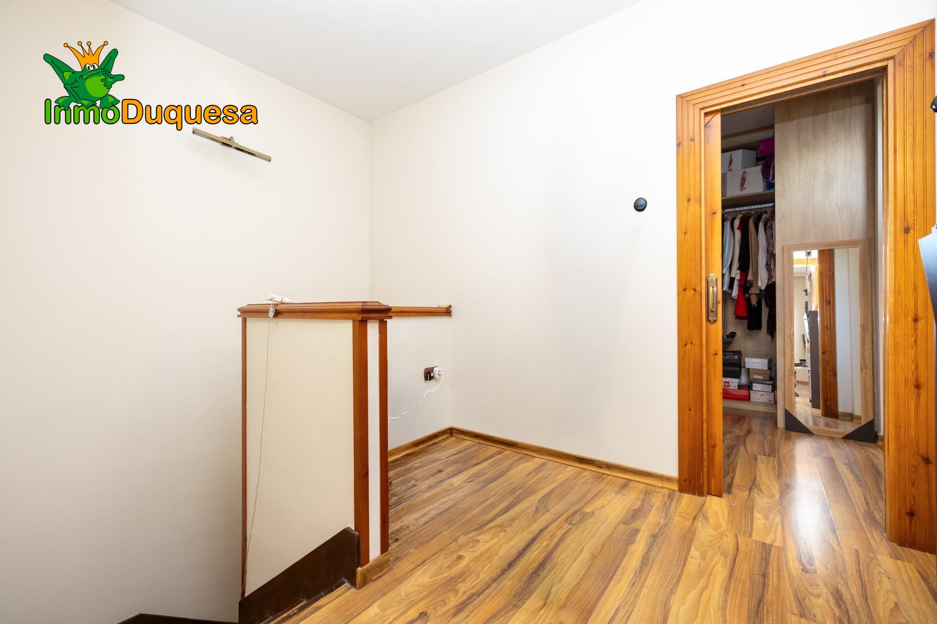 Chalet en 1 Planta en OTURA. Con torreón y sótano. (EFICIENC - foto 27