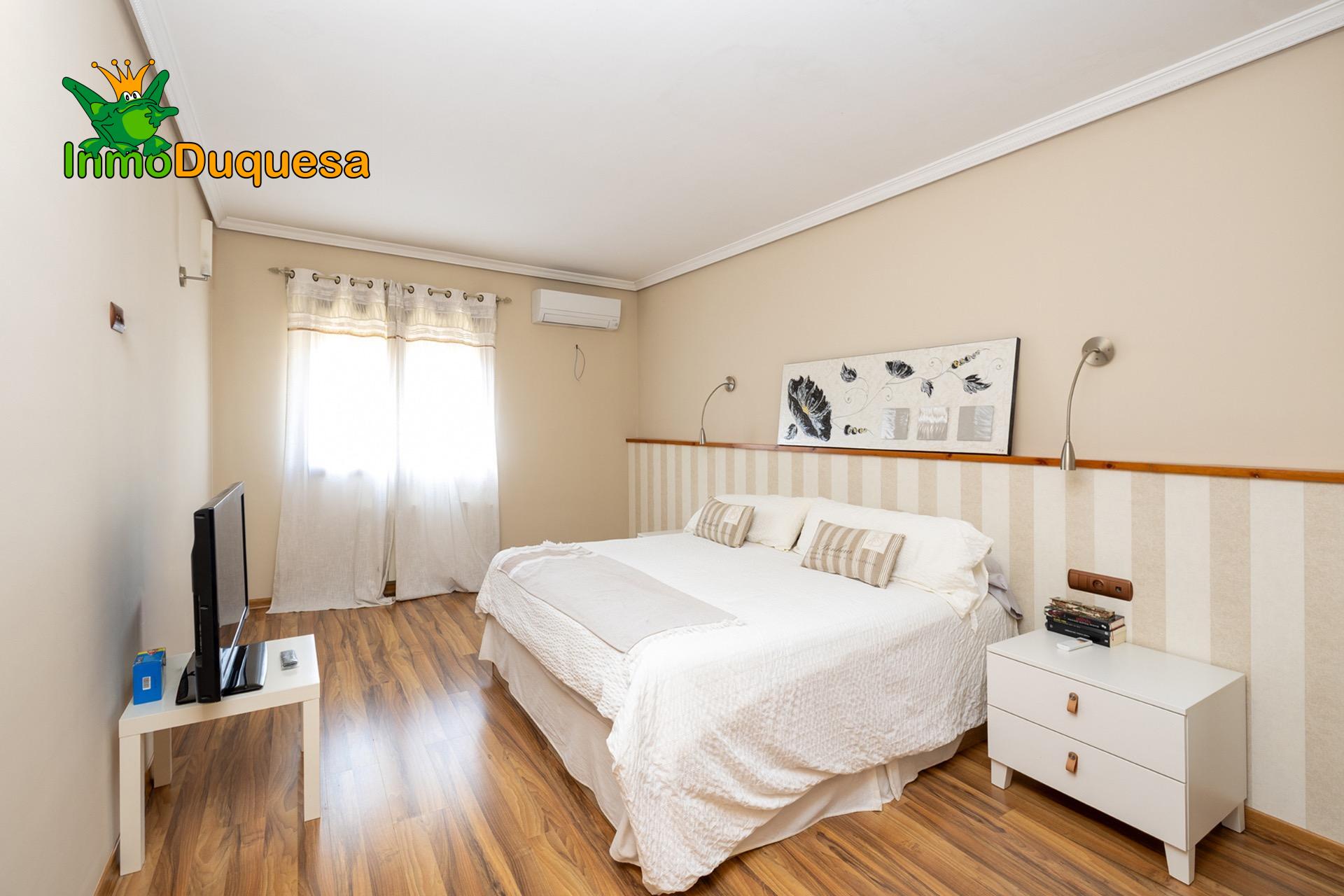 Chalet en 1 Planta en OTURA. Con torreón y sótano. (EFICIENC - foto 28