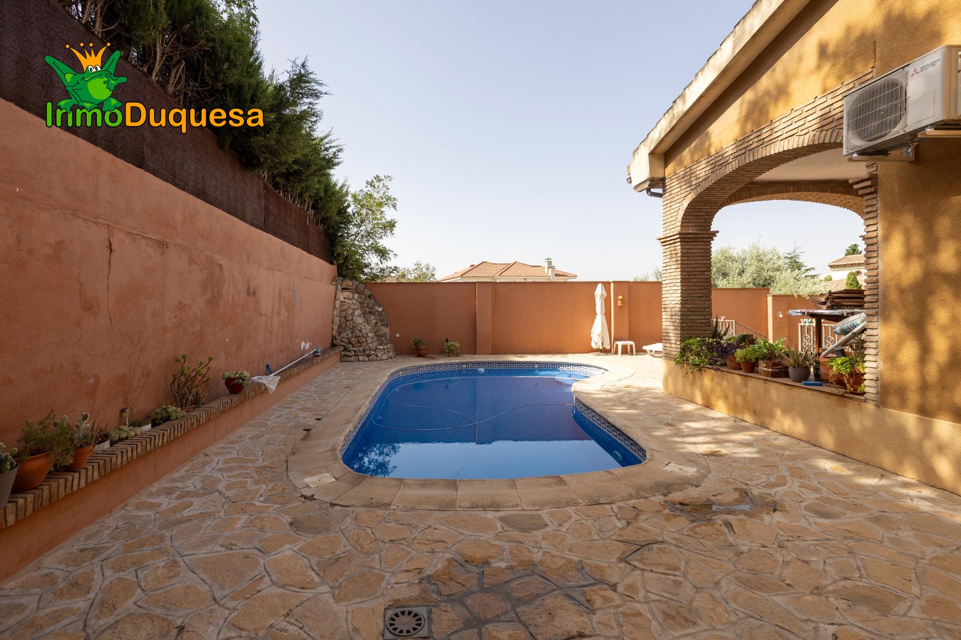 Chalet en 1 Planta en OTURA. Con torreón y sótano. (EFICIENC - foto 43