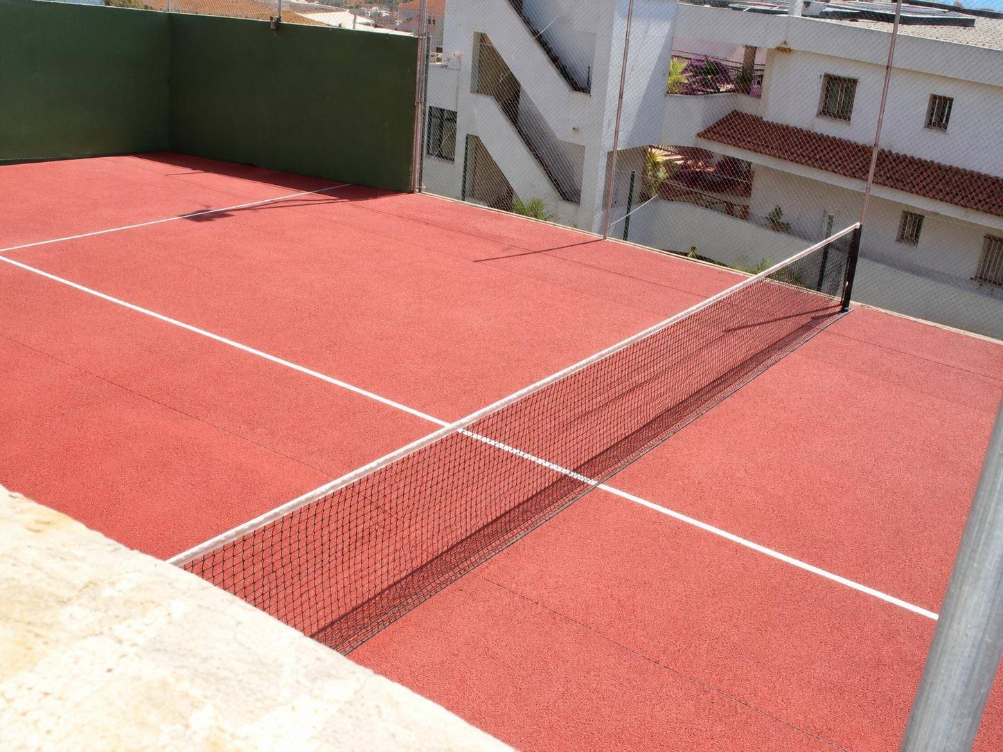 Piso de tres dormitorios con terraza y vistas al mar en Bena - foto 22