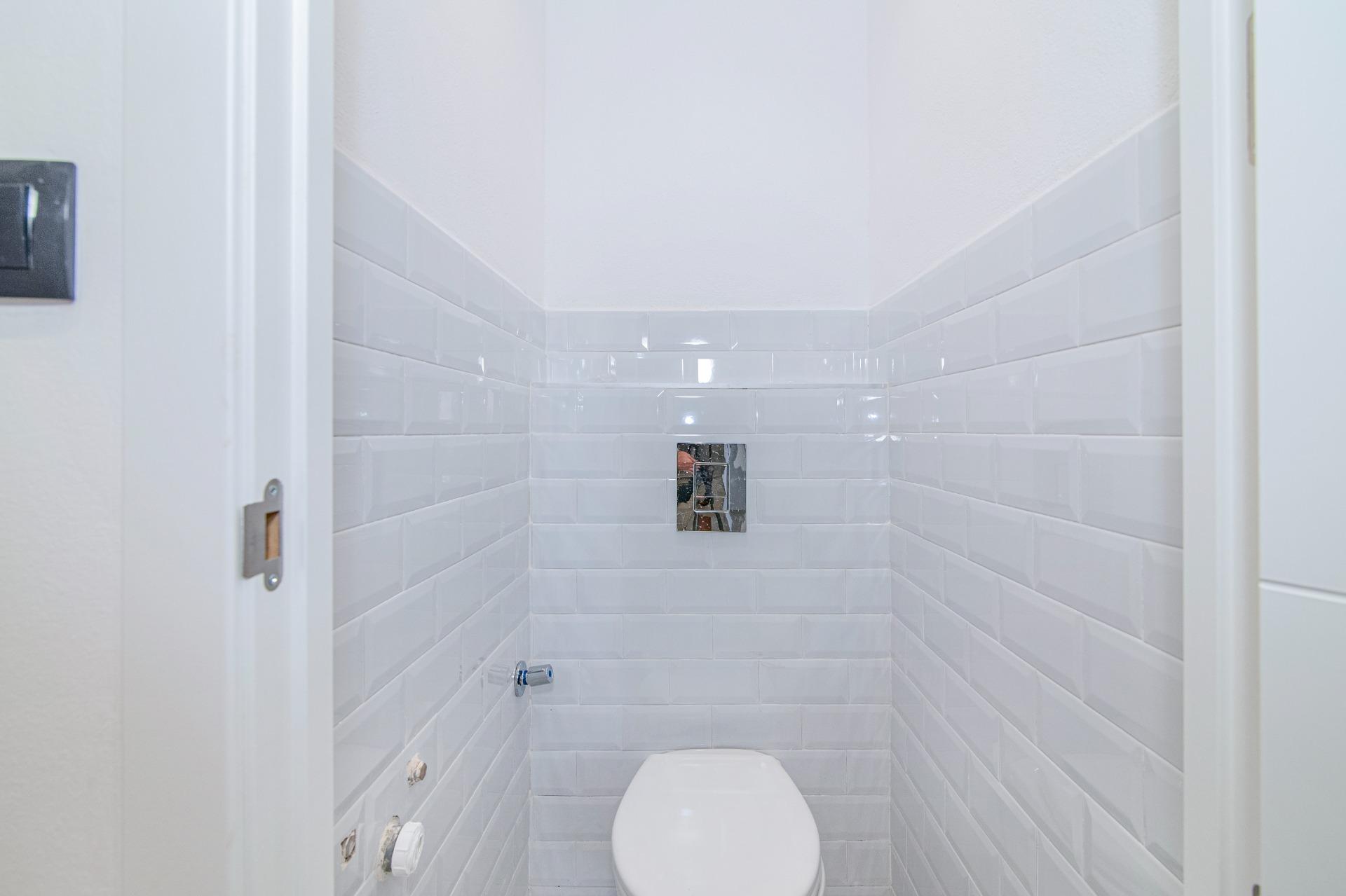 VENTA 5 DORMITORIOS. BAÑO. ASEO. REFORMADO - foto 18