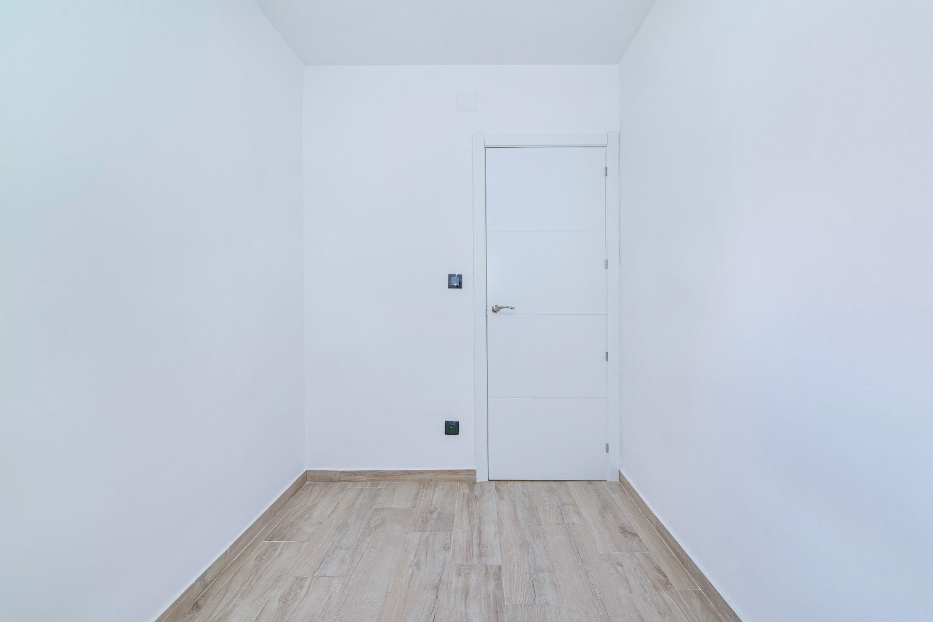 VENTA 5 DORMITORIOS. BAÑO. ASEO. REFORMADO - foto 21