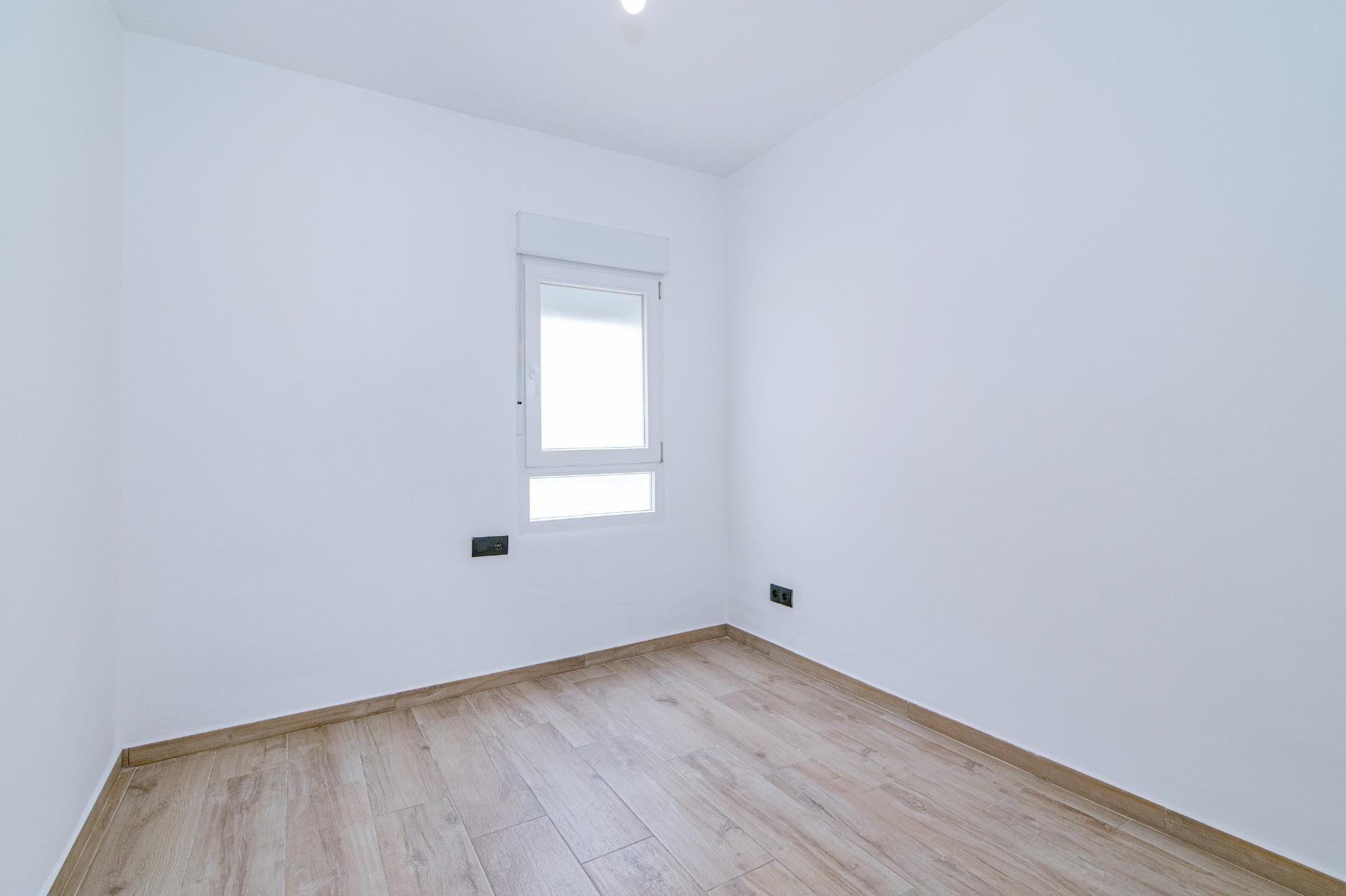 VENTA 5 DORMITORIOS. BAÑO. ASEO. REFORMADO - foto 22