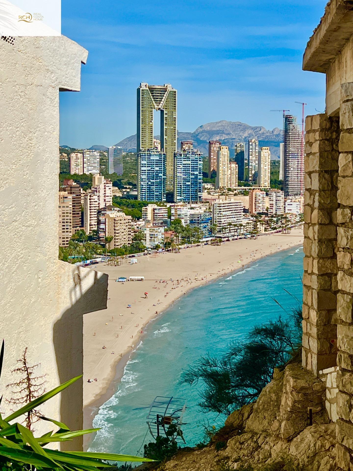 PISO REFORMADO CON VISTAS AL MAR - foto 9