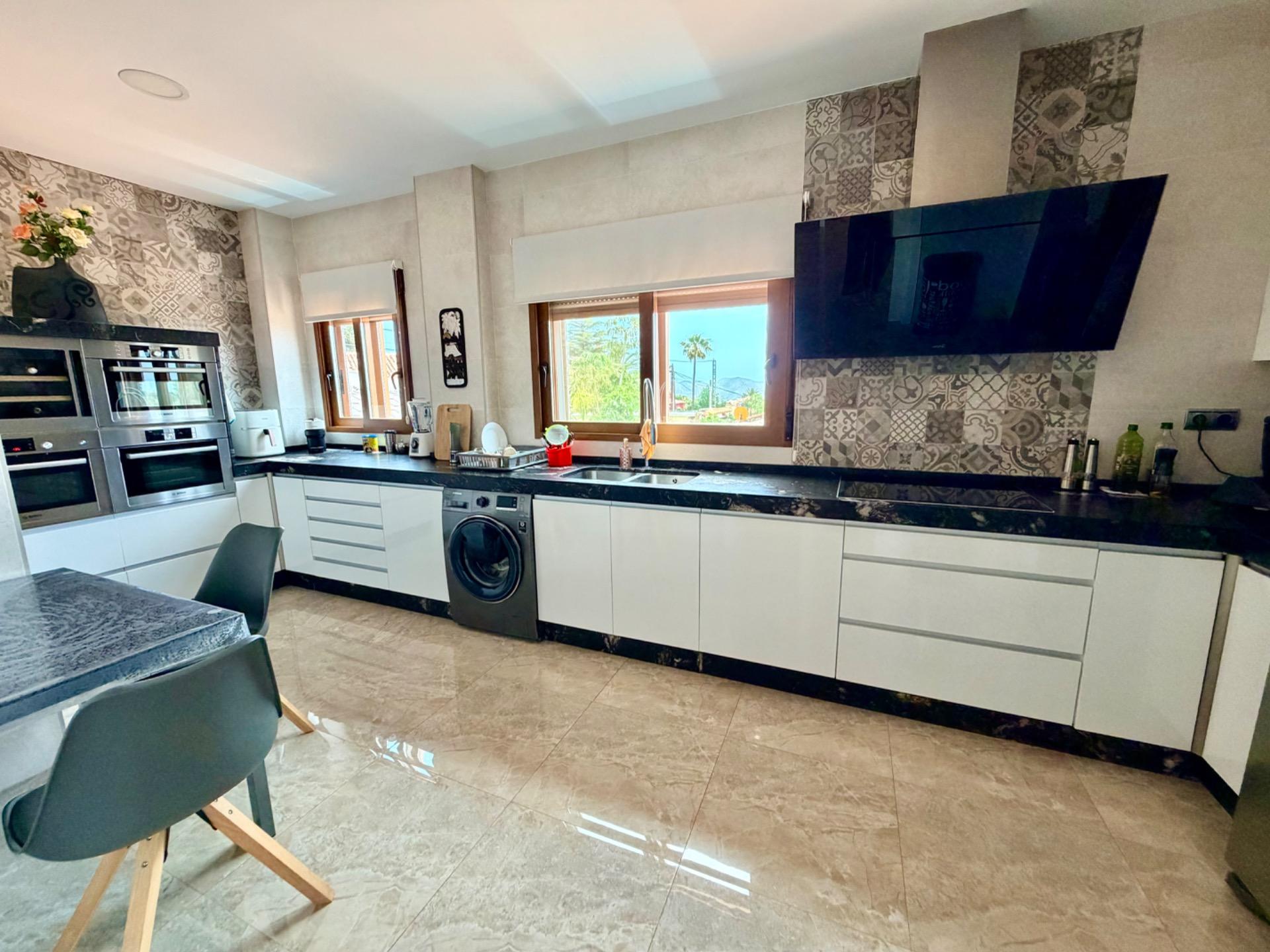 EXCLUSIVA VILLA EN LA NUCIA - foto 19
