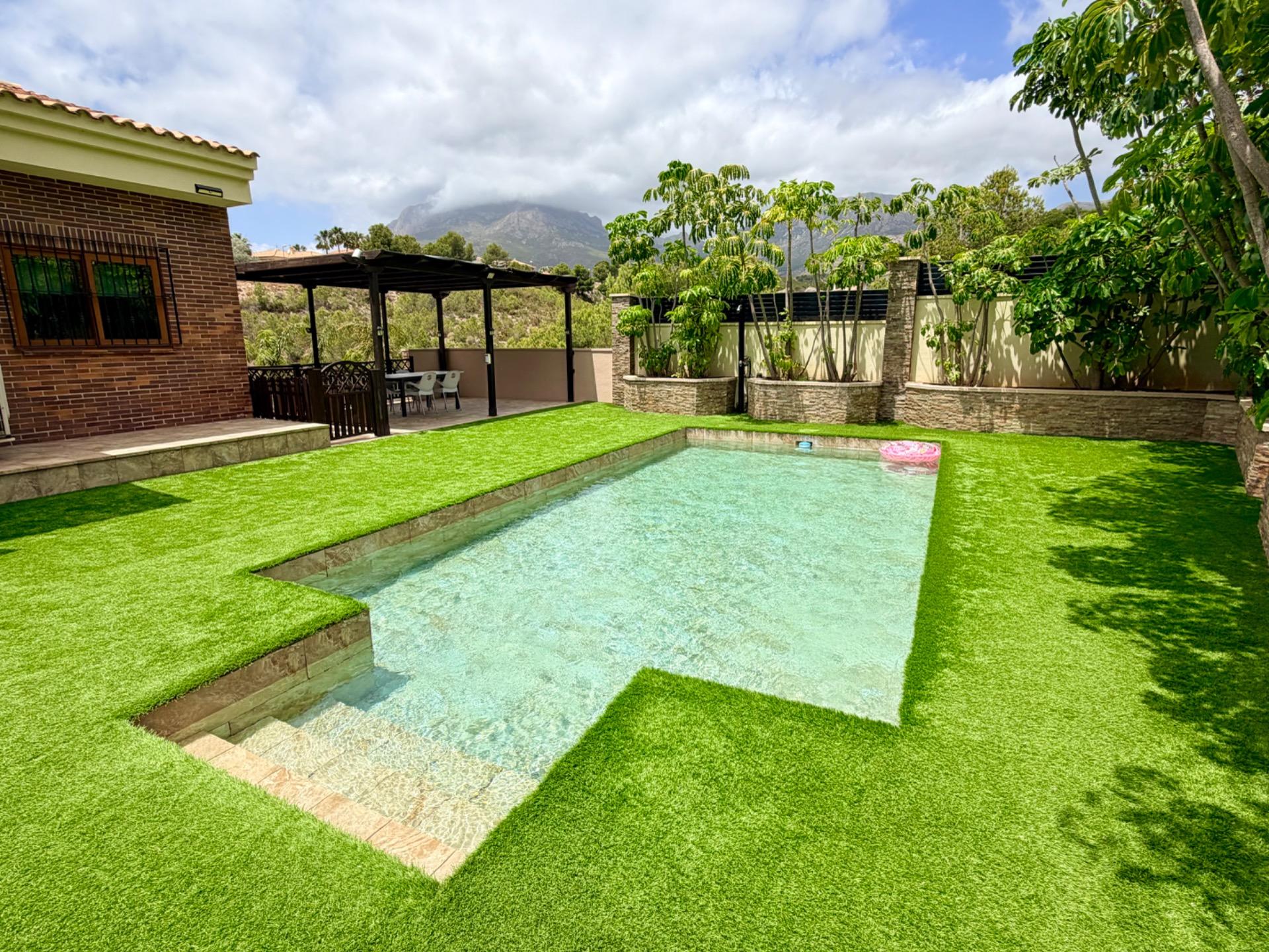 EXCLUSIVA VILLA EN LA NUCIA - foto 3