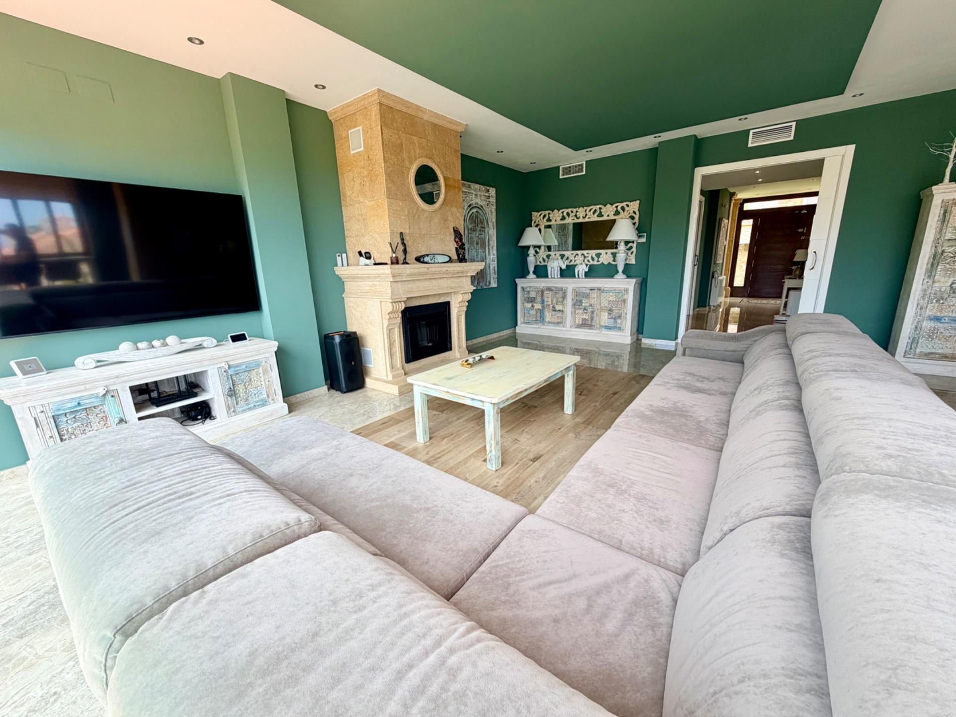 EXCLUSIVA VILLA EN LA NUCIA - foto 4