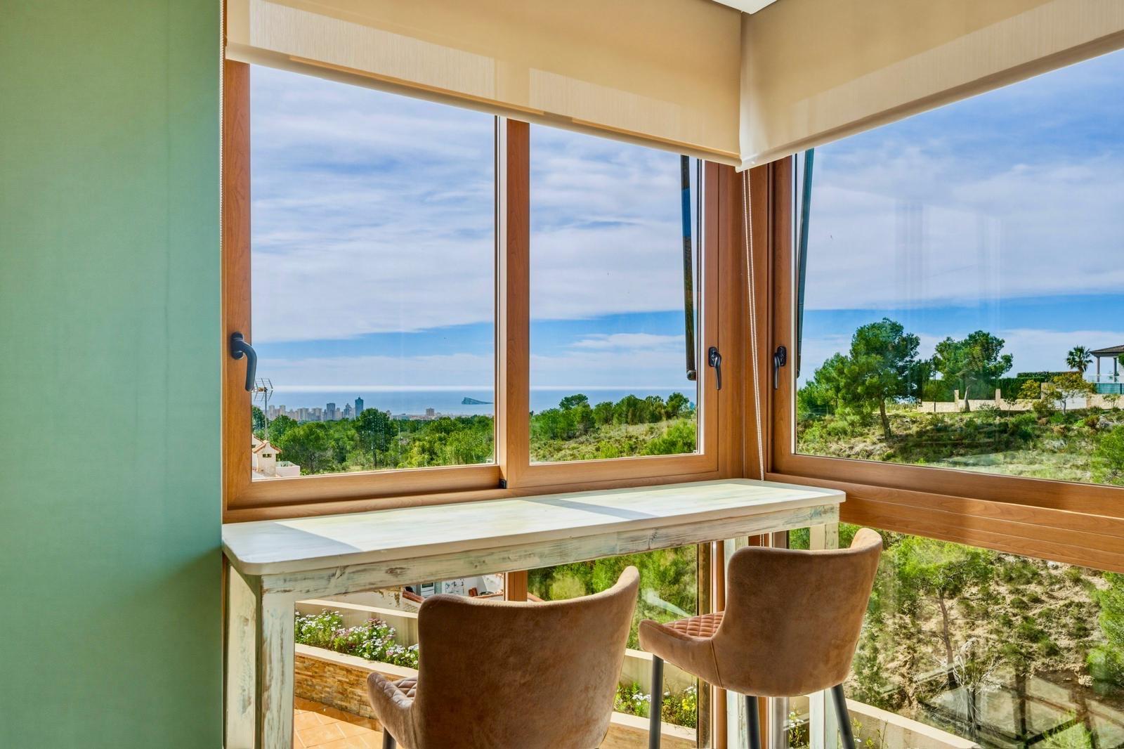 EXCLUSIVA VILLA EN LA NUCIA - foto 6