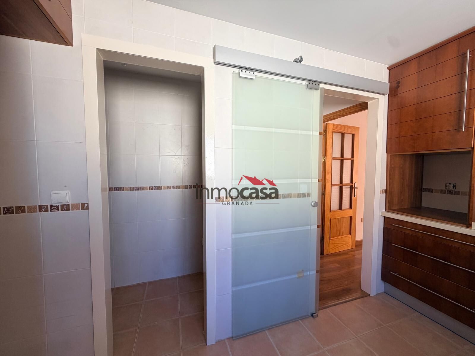 PISO EN ALQUILER EN EL CENTRO DE PELIGROS !! - foto 16
