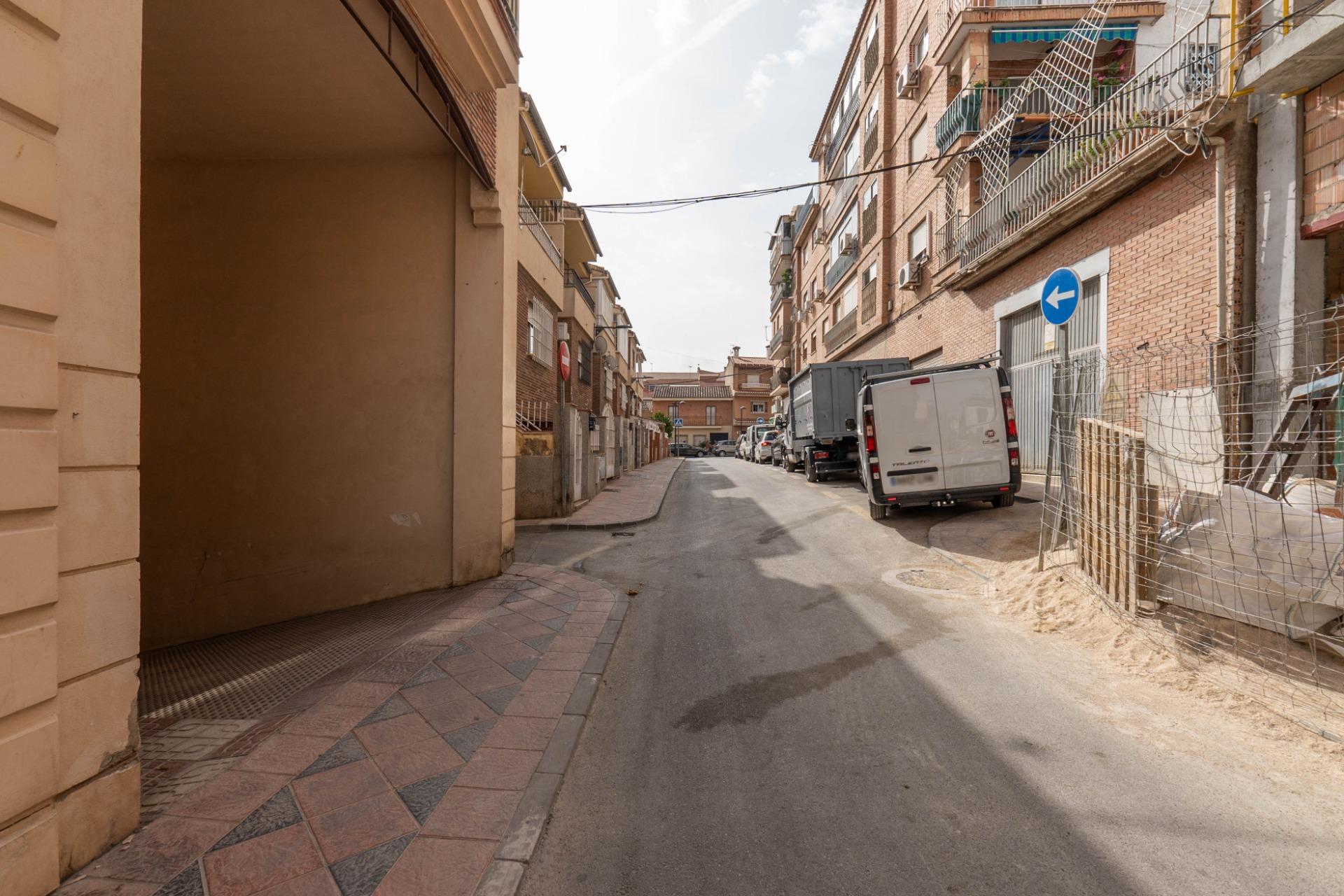Piso amueblado de 1 dormitorio en el centro de Armilla - foto 21
