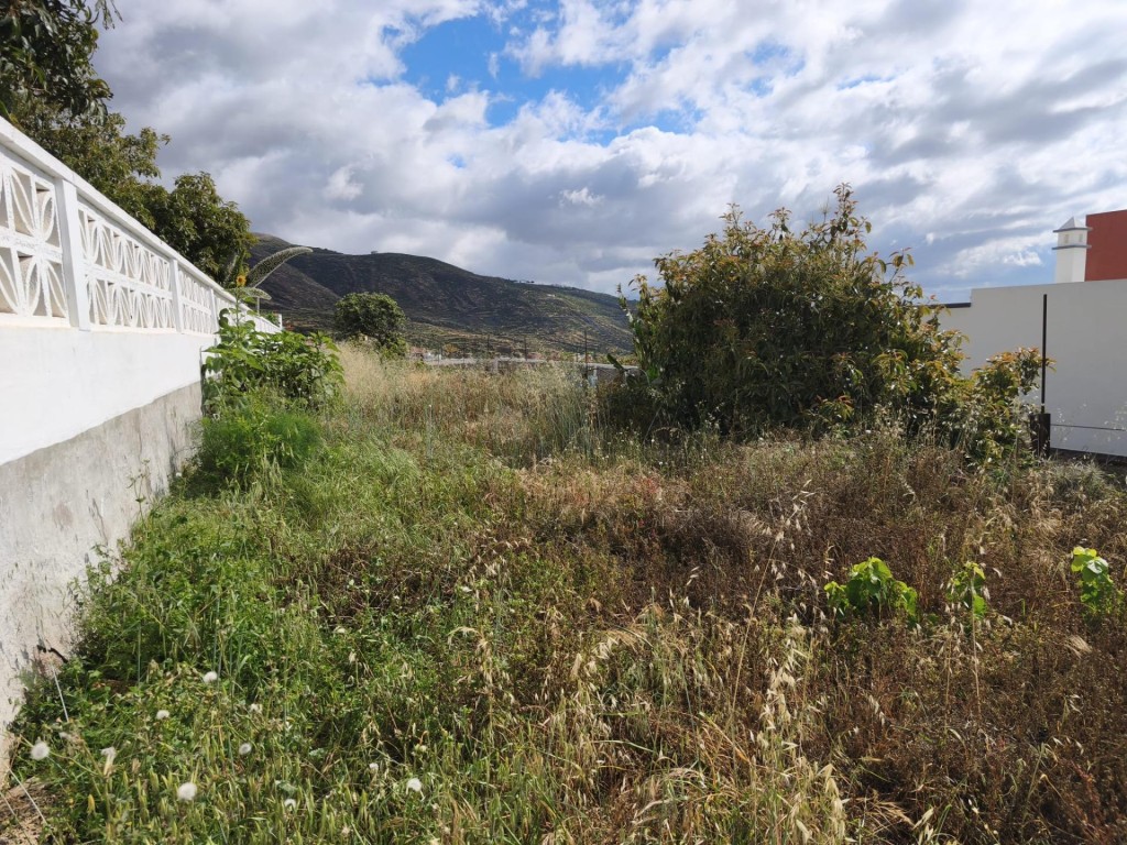 TERRENO DE 163M2 EN BARRANCO HONDO, CANDELARIA, ISLAS CANARI