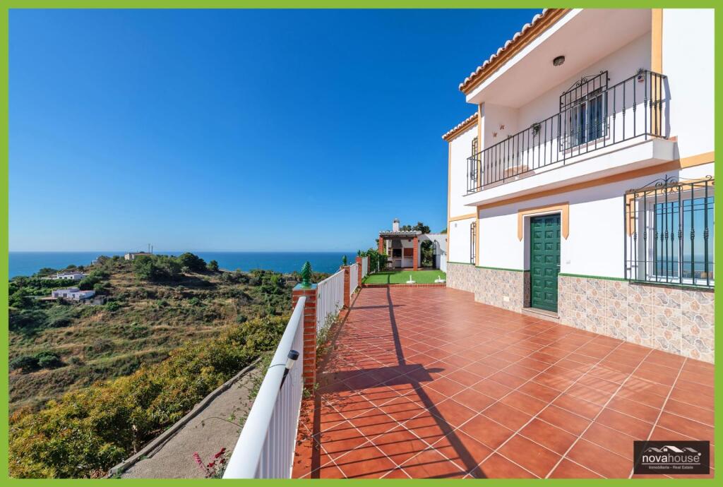 Exclusiva finca de aguacates con dos viviendas y espectacula - foto 3