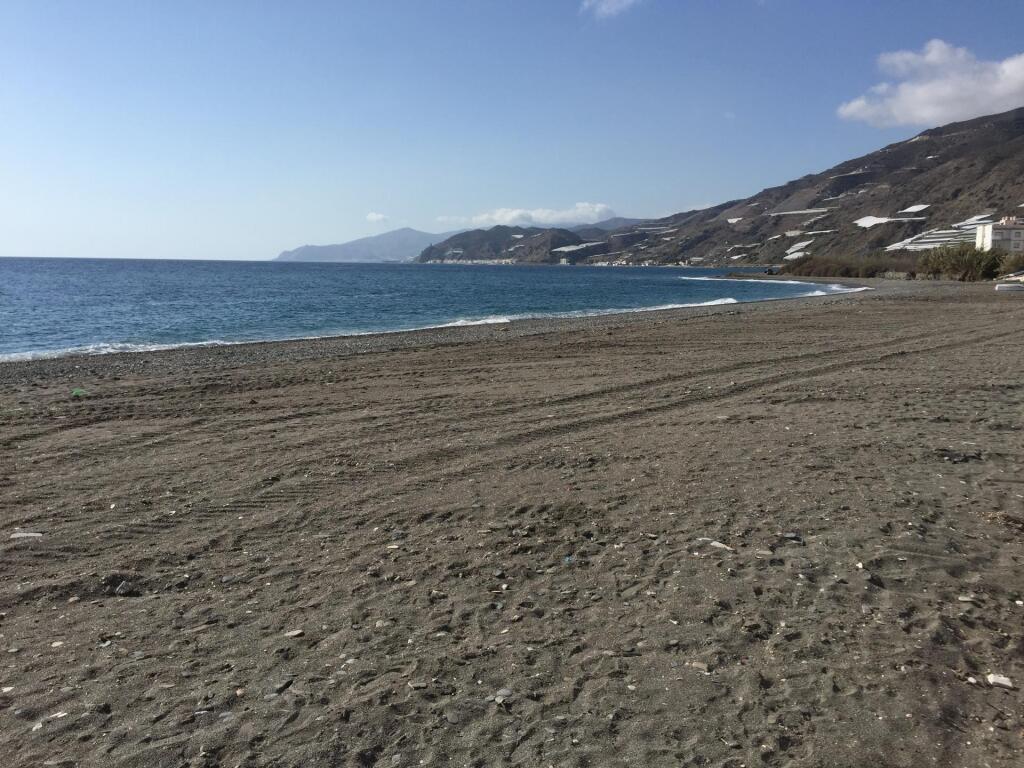 ATENCION PROMOTORES!!! SOLAR EN PRIMERA LINEA DE PLAYA - foto 27