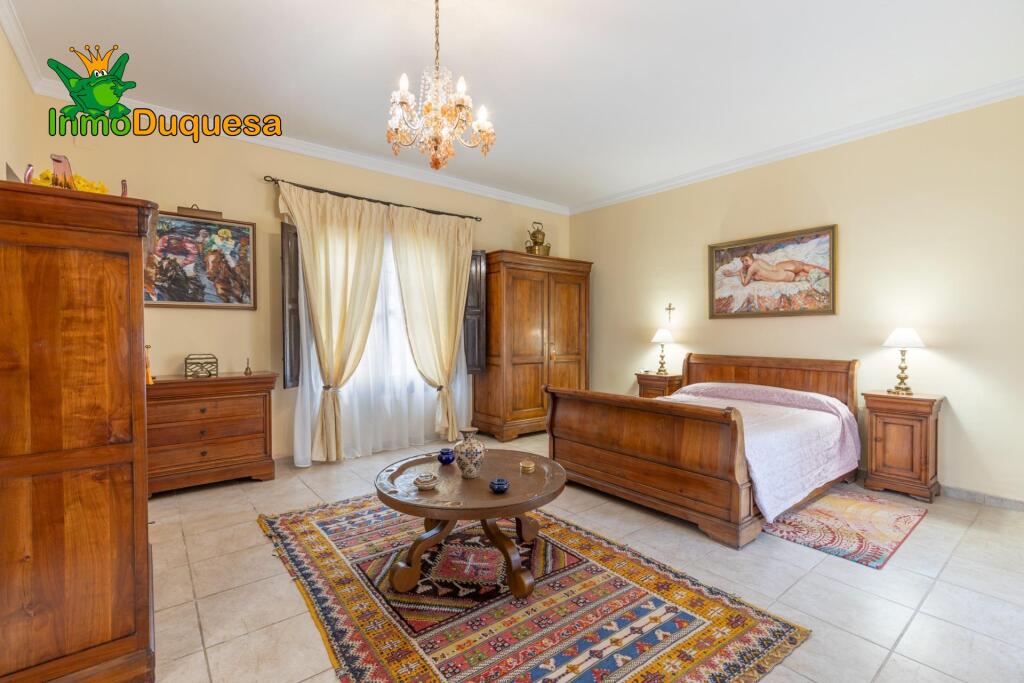GRAN VILLA de UNA SOLA PLANTA en MOTRIL - foto 49