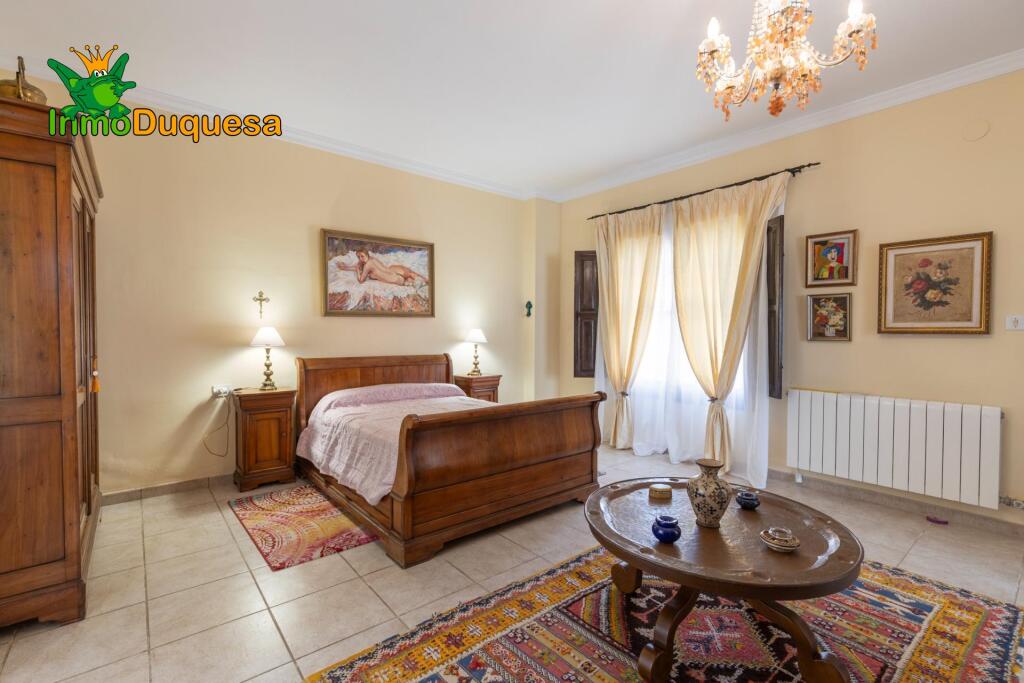 GRAN VILLA de UNA SOLA PLANTA en MOTRIL - foto 50