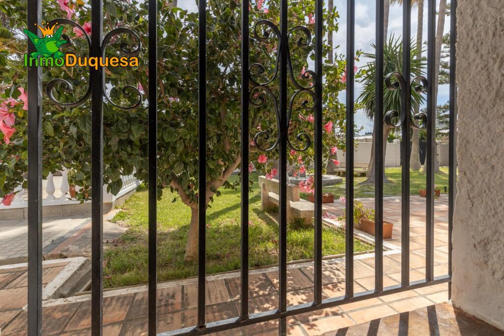 GRAN VILLA de UNA SOLA PLANTA en MOTRIL - foto 54