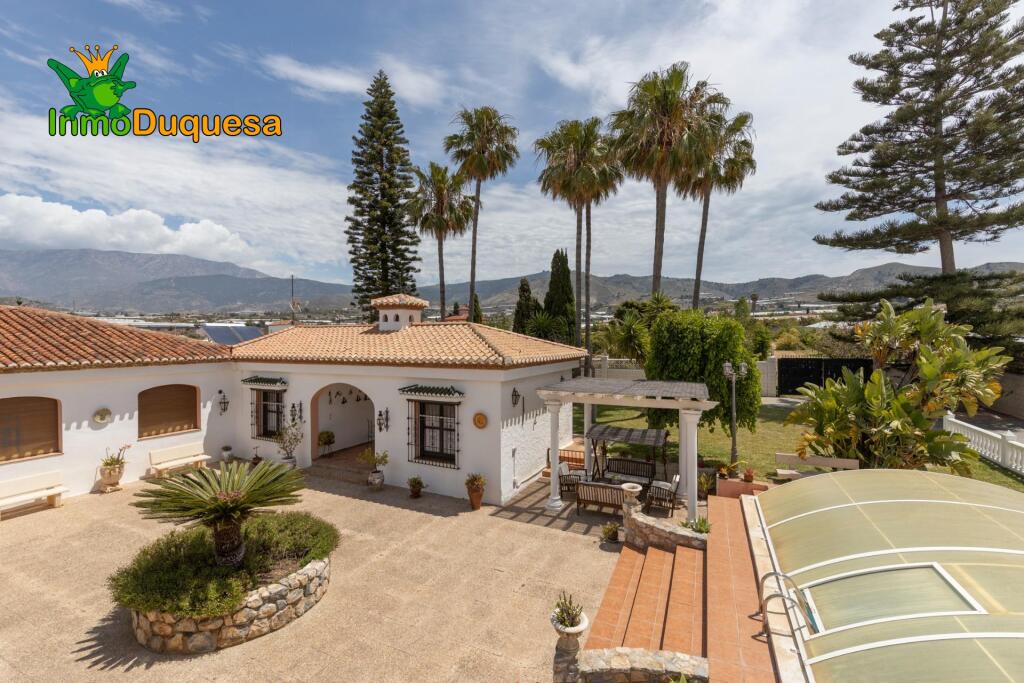 GRAN VILLA de UNA SOLA PLANTA en MOTRIL - foto 69