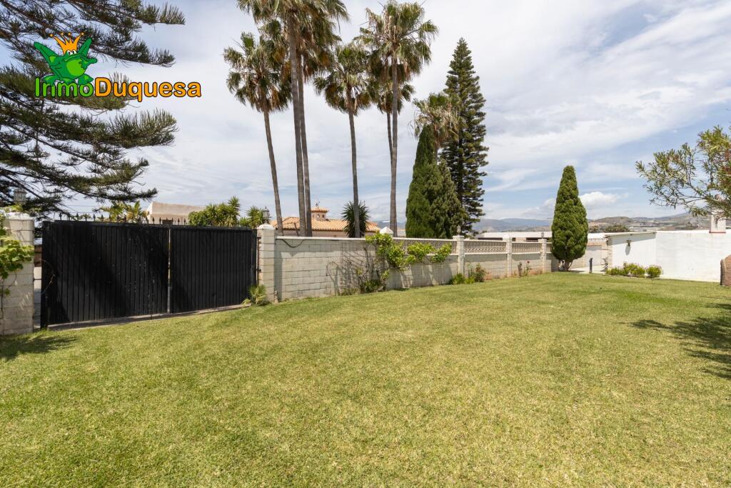 GRAN VILLA de UNA SOLA PLANTA en MOTRIL - foto 84