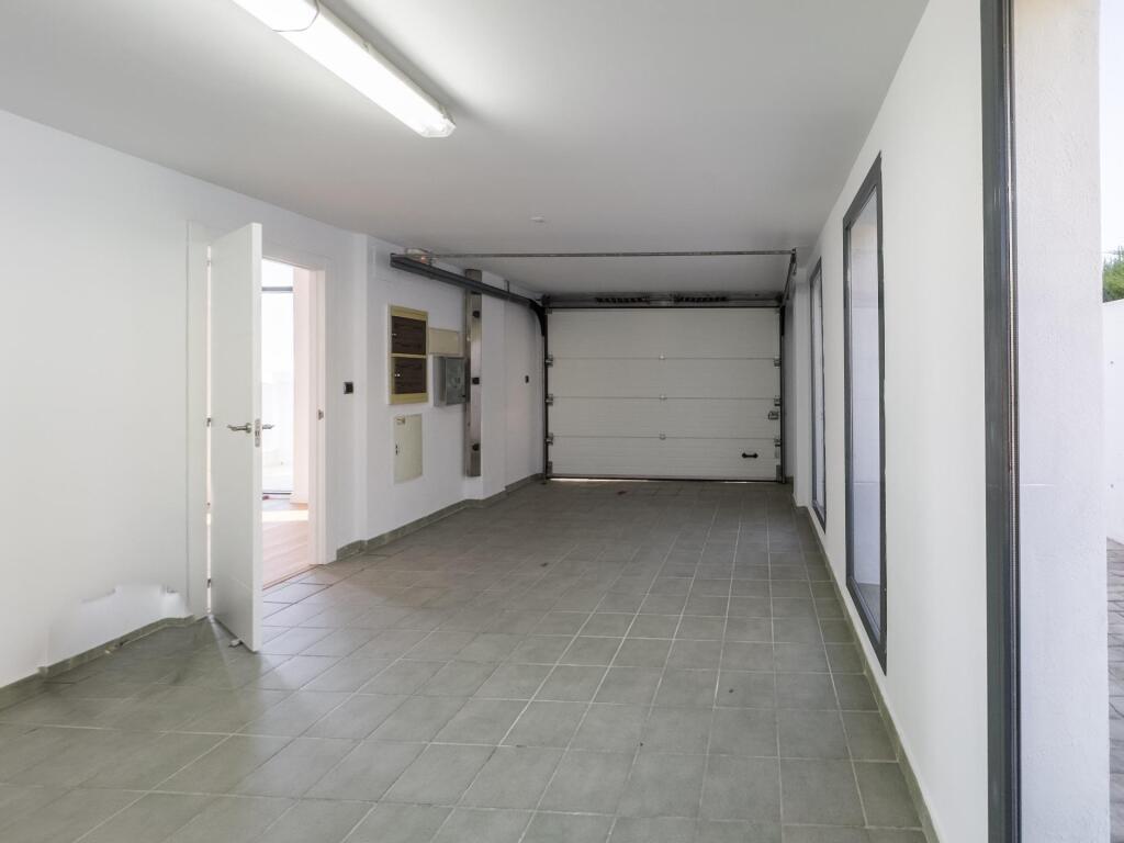 Gran chalet de DISEÑO MODERNO en venta en La Zubia. - foto 34