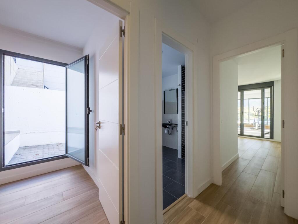 Gran chalet de DISEÑO MODERNO en venta en La Zubia. - foto 49