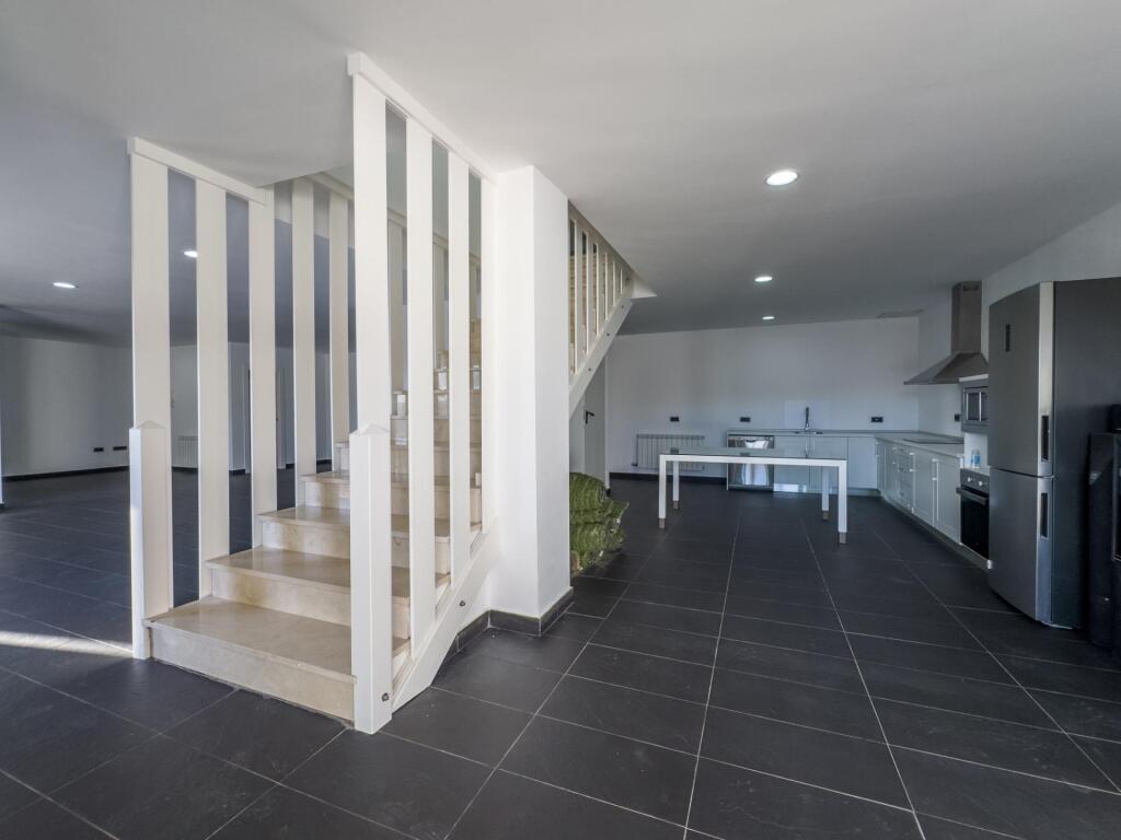 Gran chalet de DISEÑO MODERNO en venta en La Zubia. - foto 66