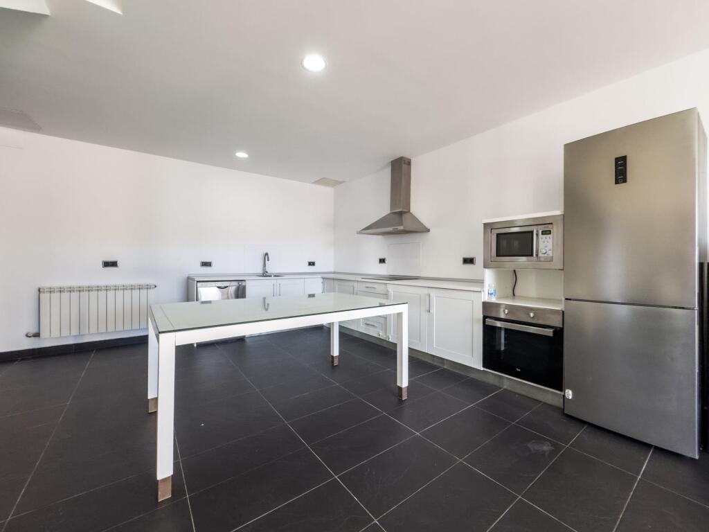 Gran chalet de DISEÑO MODERNO en venta en La Zubia. - foto 67