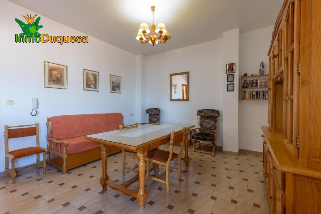 Casa pareada en el centro de JUN en esquina. - foto 46