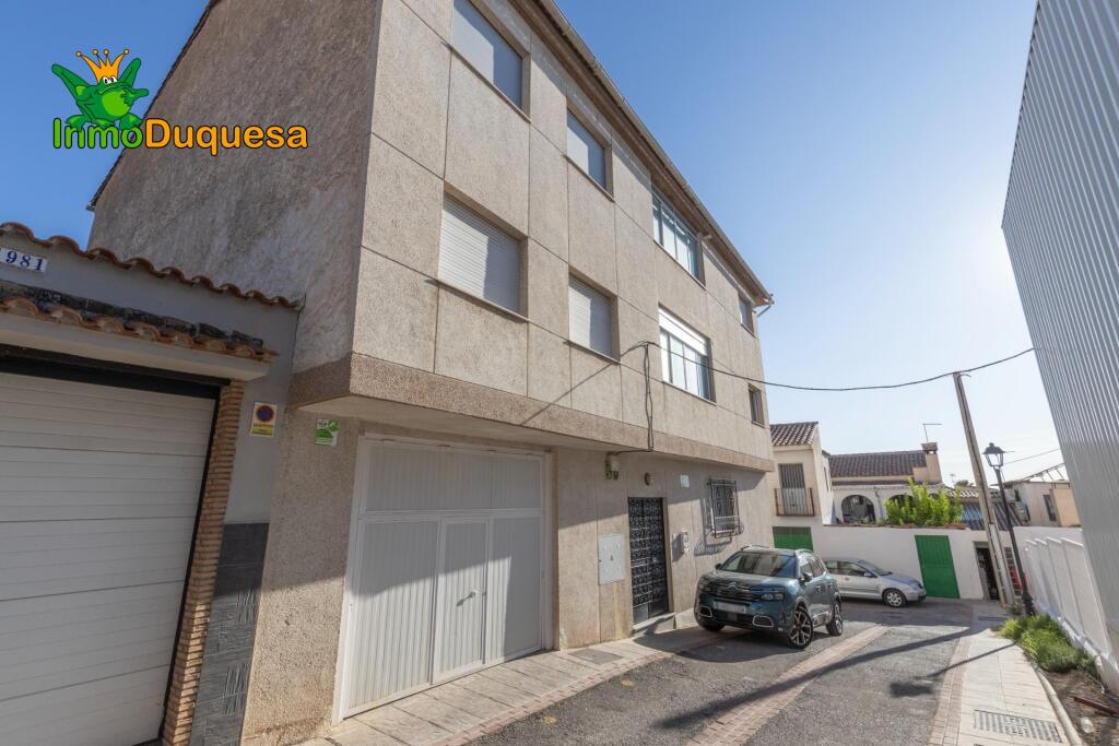 Casa pareada en el centro de JUN en esquina. - foto 57
