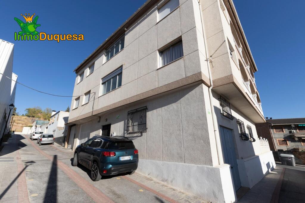 Casa pareada en el centro de JUN en esquina. - foto 58