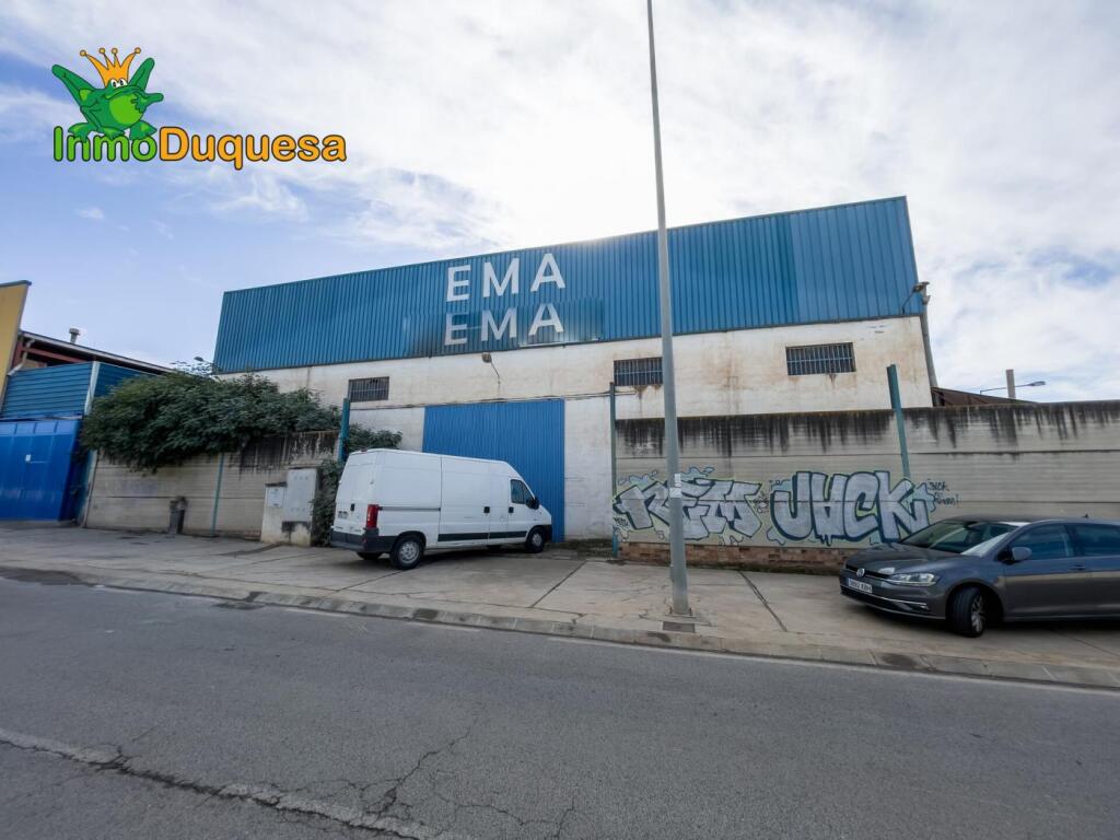 HAZNOS TU OFERTA DE PRECIO: Nave comercial en venta en Atarf