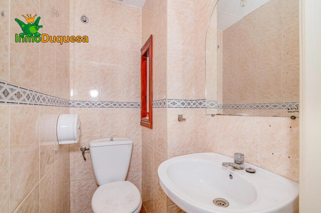 Amplio Local Comercial en pleno centro de Santa Fe. - foto 14