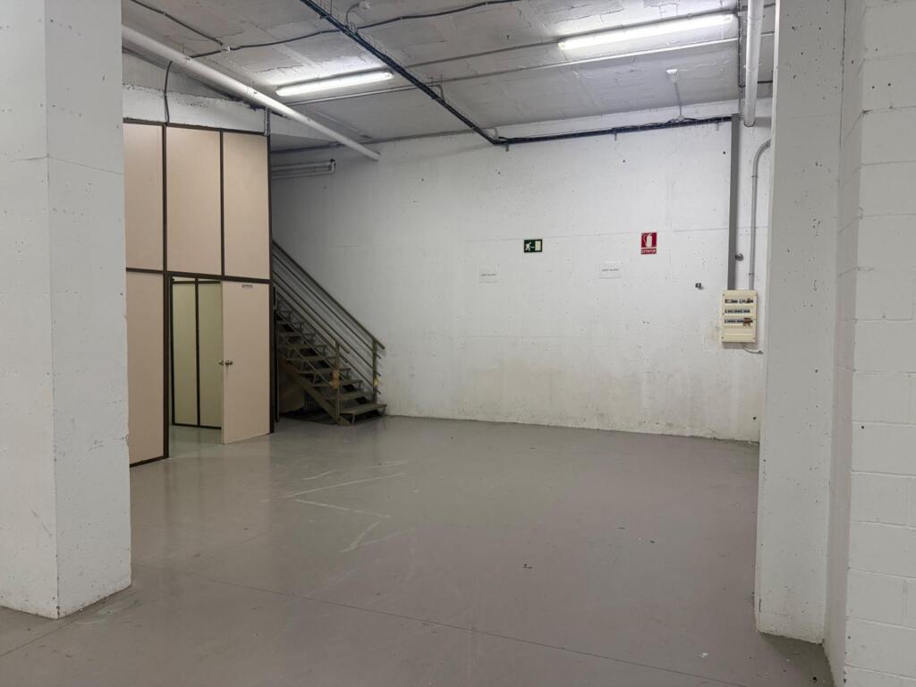 NAVE EN VENTA EN MATARÓ - foto 31