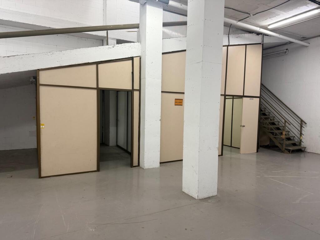 NAVE EN VENTA EN MATARÓ - foto 32