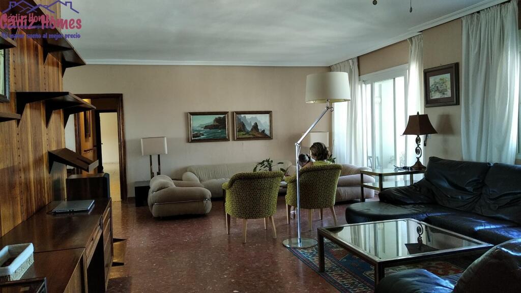 AMPLIA VIVIENDA SEÑORIAL ZONA BAHIA BLANCA - foto 2