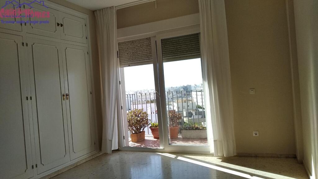 AMPLIA VIVIENDA SEÑORIAL ZONA BAHIA BLANCA - foto 12