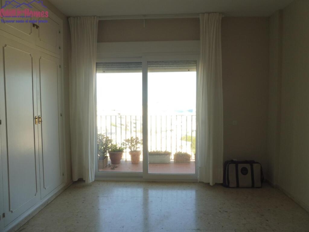 AMPLIA VIVIENDA SEÑORIAL ZONA BAHIA BLANCA - foto 13