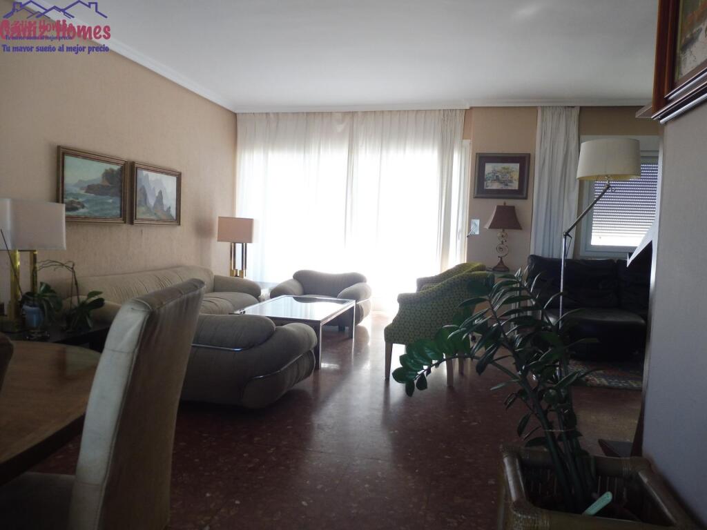 AMPLIA VIVIENDA SEÑORIAL ZONA BAHIA BLANCA - foto 3