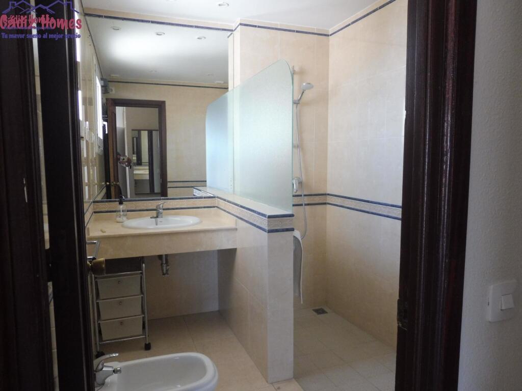 AMPLIA VIVIENDA SEÑORIAL ZONA BAHIA BLANCA - foto 28