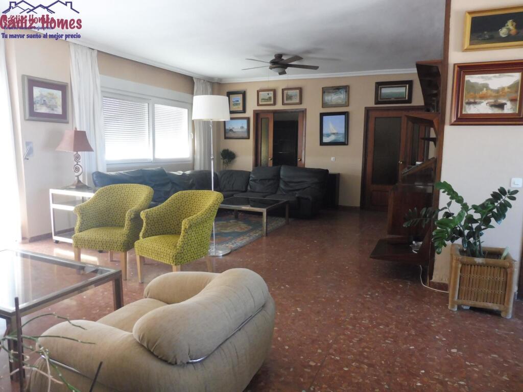 AMPLIA VIVIENDA SEÑORIAL ZONA BAHIA BLANCA - foto 4