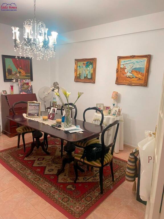 AMPLIA VIVIENDA A LOS PIES DE LA CALETA - foto 19