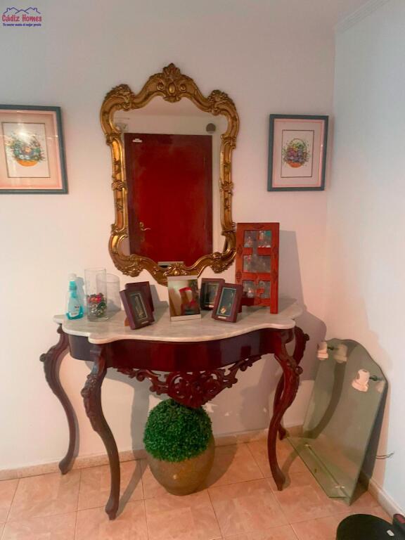 AMPLIA VIVIENDA A LOS PIES DE LA CALETA - foto 20