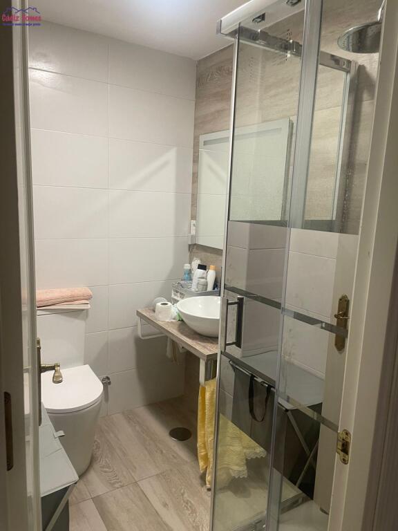 AMPLIA VIVIENDA A LOS PIES DE LA CALETA - foto 31