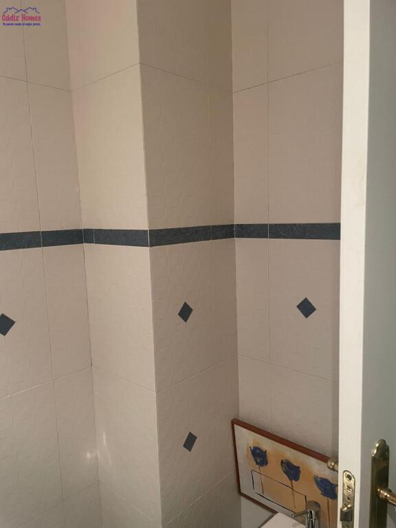 AMPLIA VIVIENDA A LOS PIES DE LA CALETA - foto 34