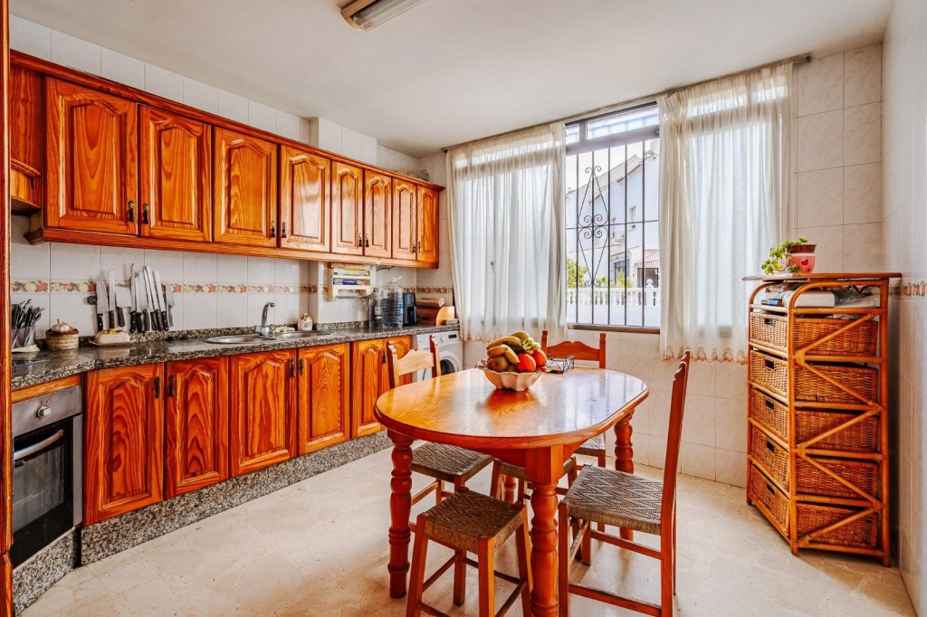 Adosada en Venta en Estepona Málaga - foto 12