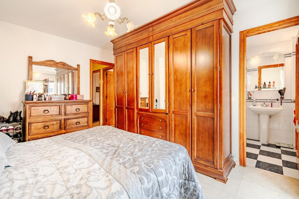 Adosada en Venta en Estepona Málaga - foto 17