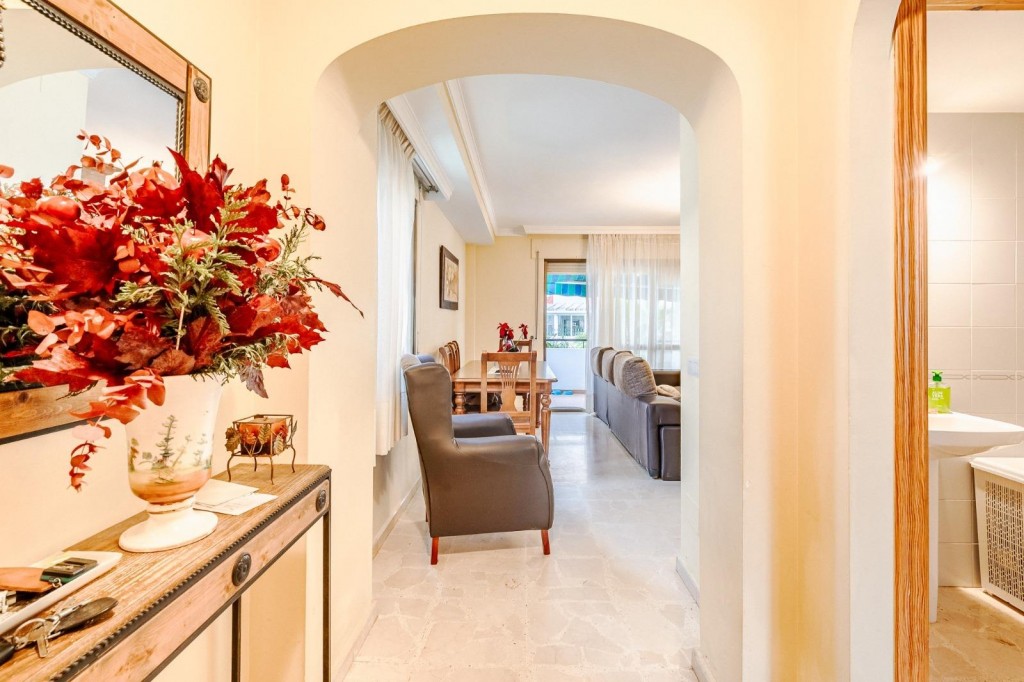 Adosada en Venta en Estepona Málaga - foto 3