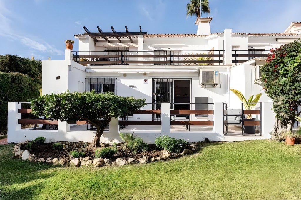Apartamento en Venta en Nueva Andalucia Málaga - foto 2